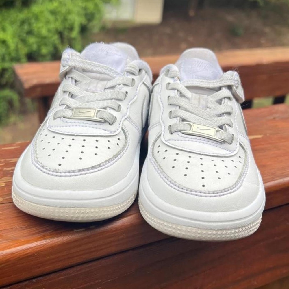 Nike Air Force 1 White Toddler Youth 8C Sneakers Unisex Running Shoes - Picture 3 of 8